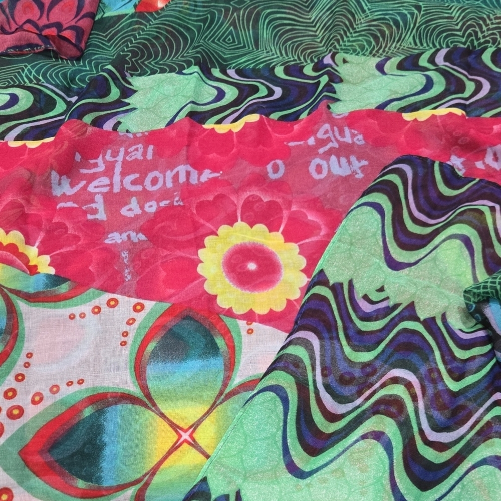 Vibrant Multicolor Patterned Scarf - Picture 3 of 5